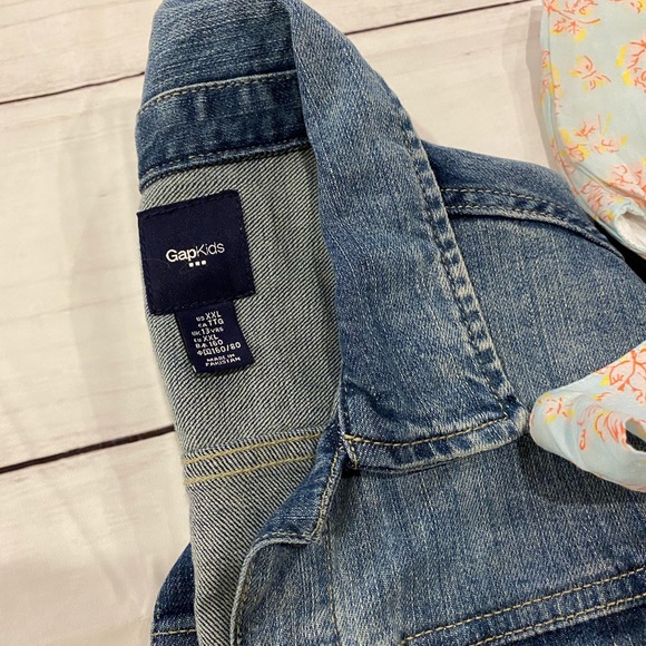 Tween Clothing Bundle - Picture 4 of 4